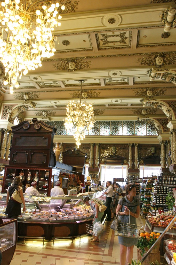 Eliseev Gastronome - Ornate Interior Grocery Store In Moscow
