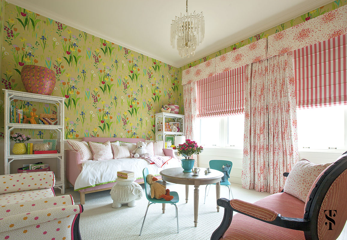 Lincoln Park Vintage, Girl's Bedroom, Floral Wallpaper, Interior Design by Summer Thornton