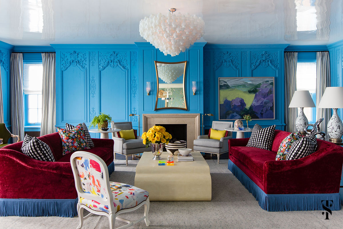 Chicago Co-Op at 1500 designed by interior designer Summer Thornton featuring cerulean blue french boiserie paneling in farrow and ball St Giles blue. Summer Thornton Design works on projects nationwide from their Chicago interior design firm headquarters.