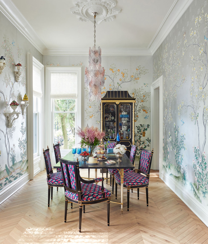 Summer Thornton’s personal Chicago residence designed by Summer Thornton. Dining room features silver Gracie wallpaper and a versatile color scheme that translates to all seasons.
